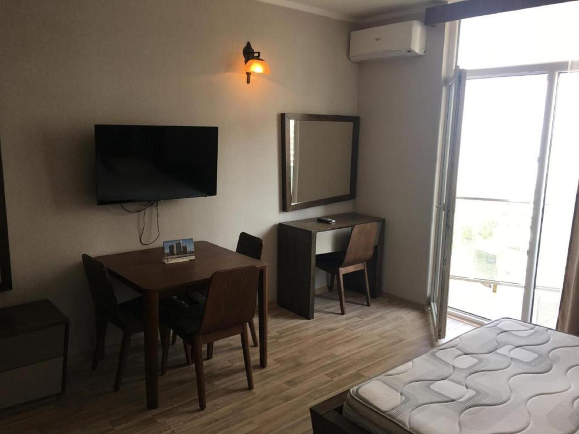 Apart Hotel Black Sea Towers バトゥーミ エクステリア 写真