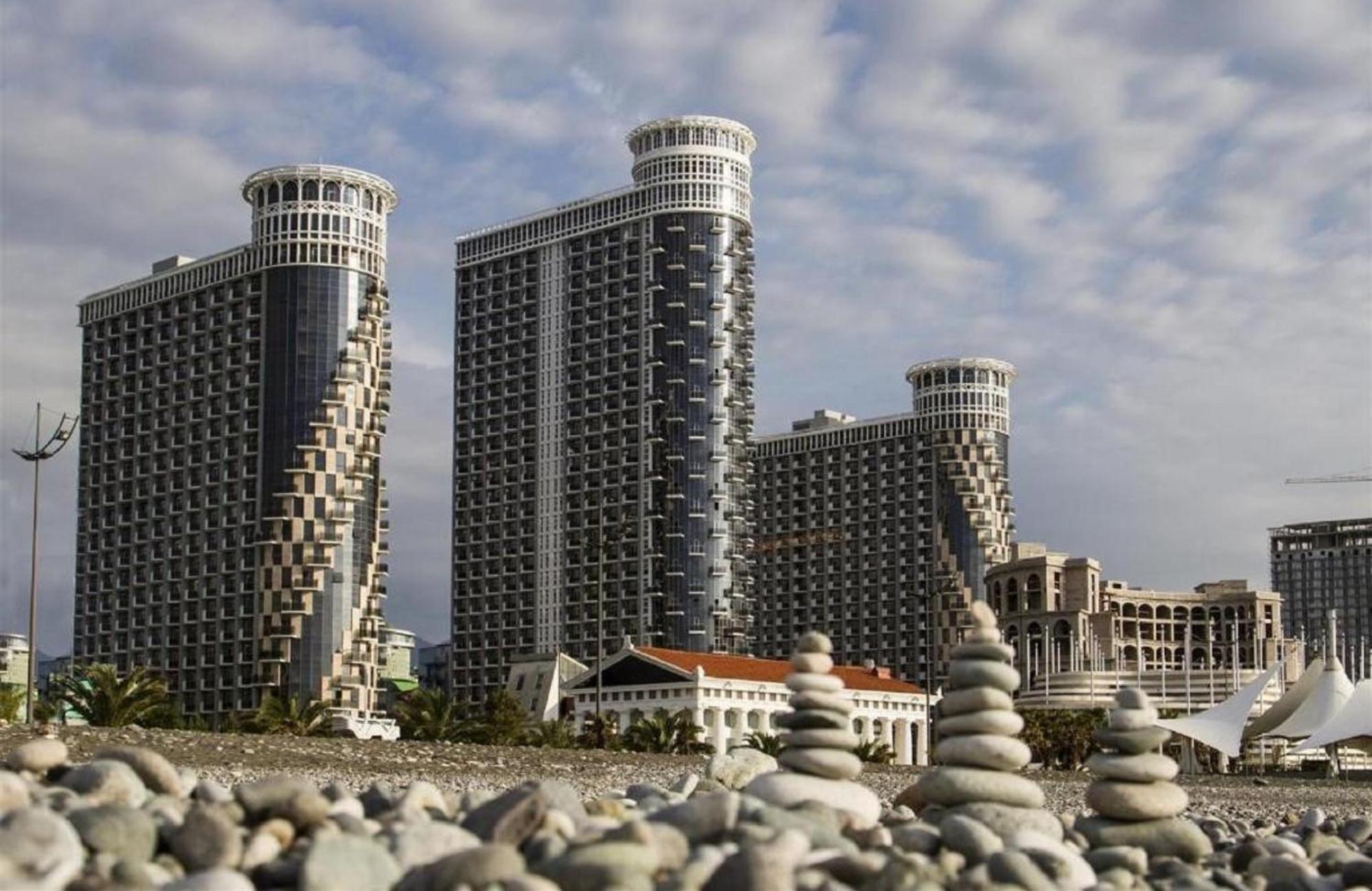Apart Hotel Black Sea Towers バトゥーミ エクステリア 写真